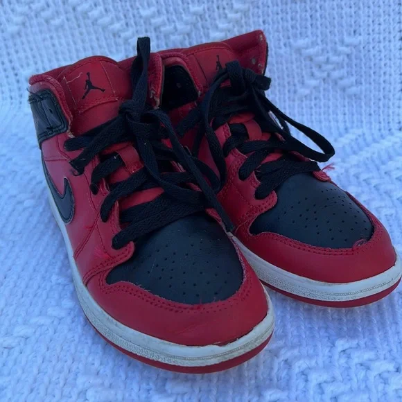 Air Jordan 1 Mid Reverse Bred Nike size 1Y - Picture 2 of 14